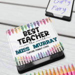 personalised crayons best teacher in the world memo notes holder