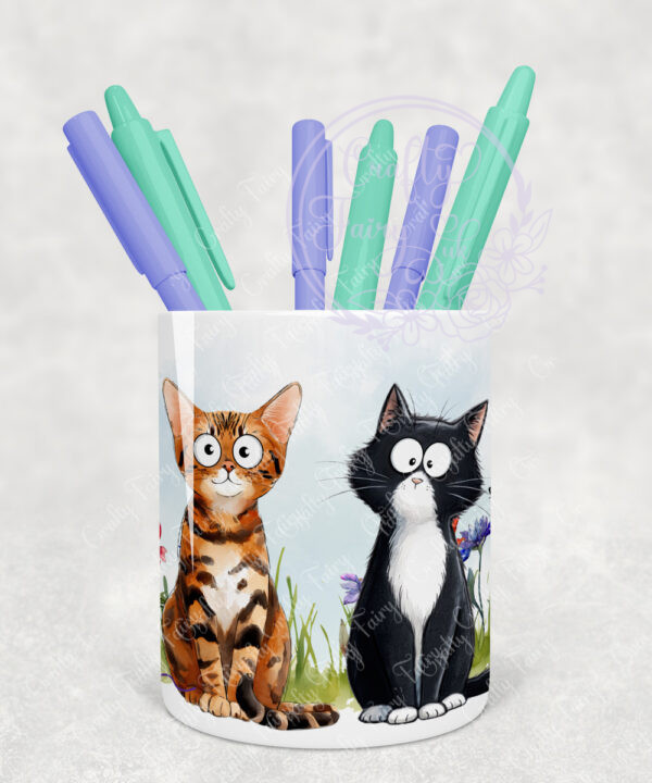 3119 personalised cats pen pot 3