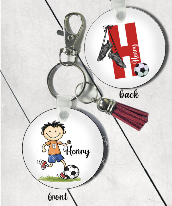 3684 personalised footballer cartoon boy keyring 1