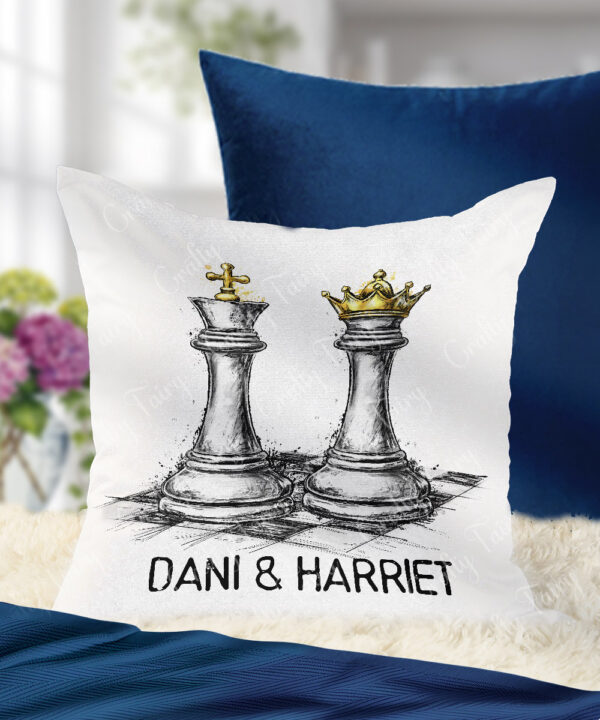 3909 personalised chess king queen cushion 1